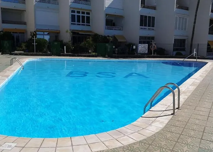 105 First Line Apartman *